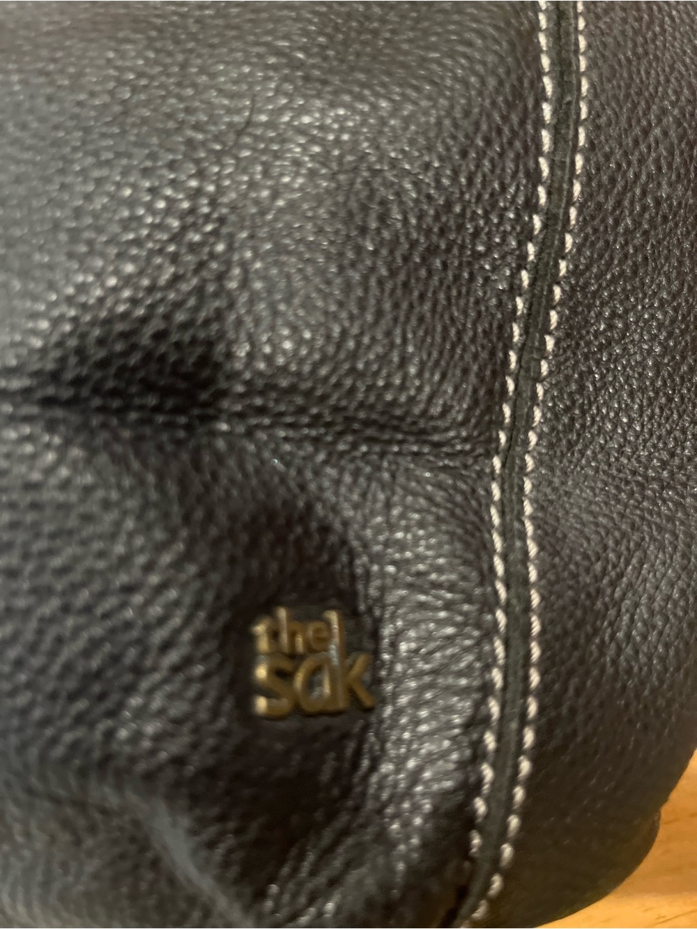 the Sak Black Pebbled Leather Shoulder Bag with Contrast Stitching - Picture 4 of 10